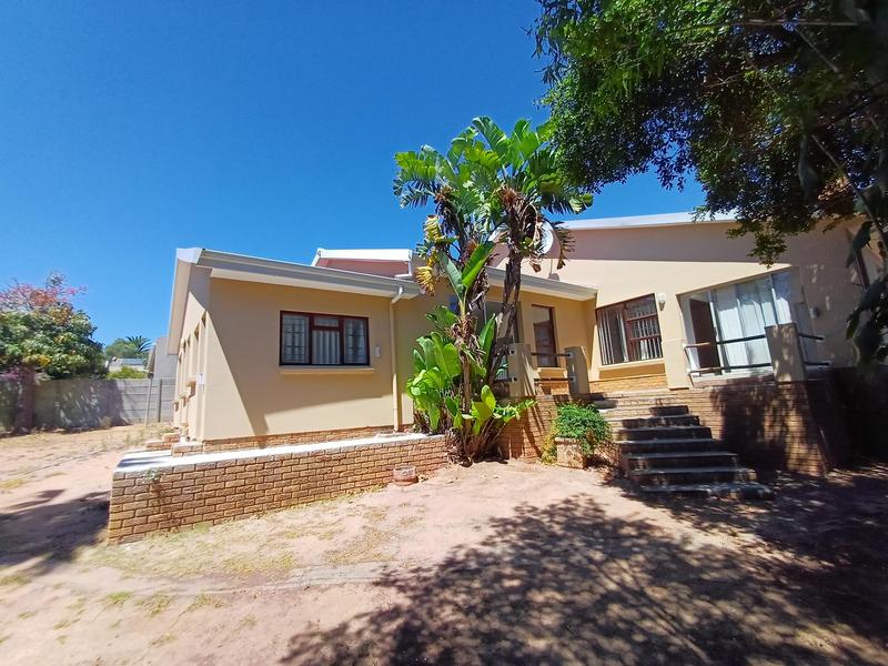To Let 3 Bedroom Property for Rent in Protea Valley Western Cape